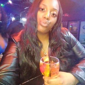 Meet your Posher, Sade